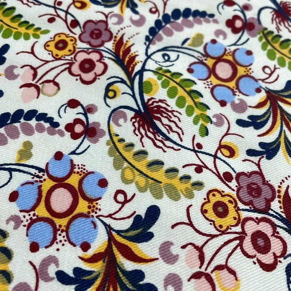 IKEA Alvine Gava Floral Throw Pillow Covers, 20x20 Set of Two - Picture 2 of 8